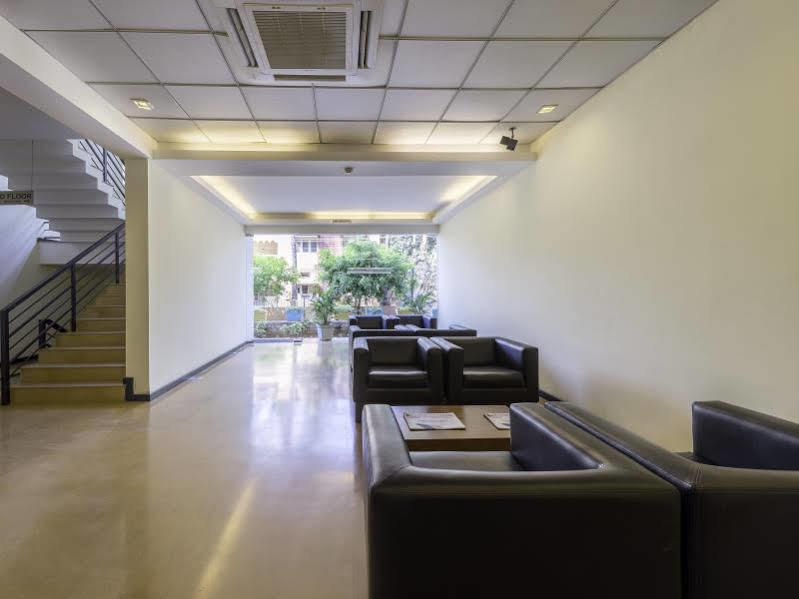 Treebo Trend Spektrum Suites 迈索尔 外观 照片