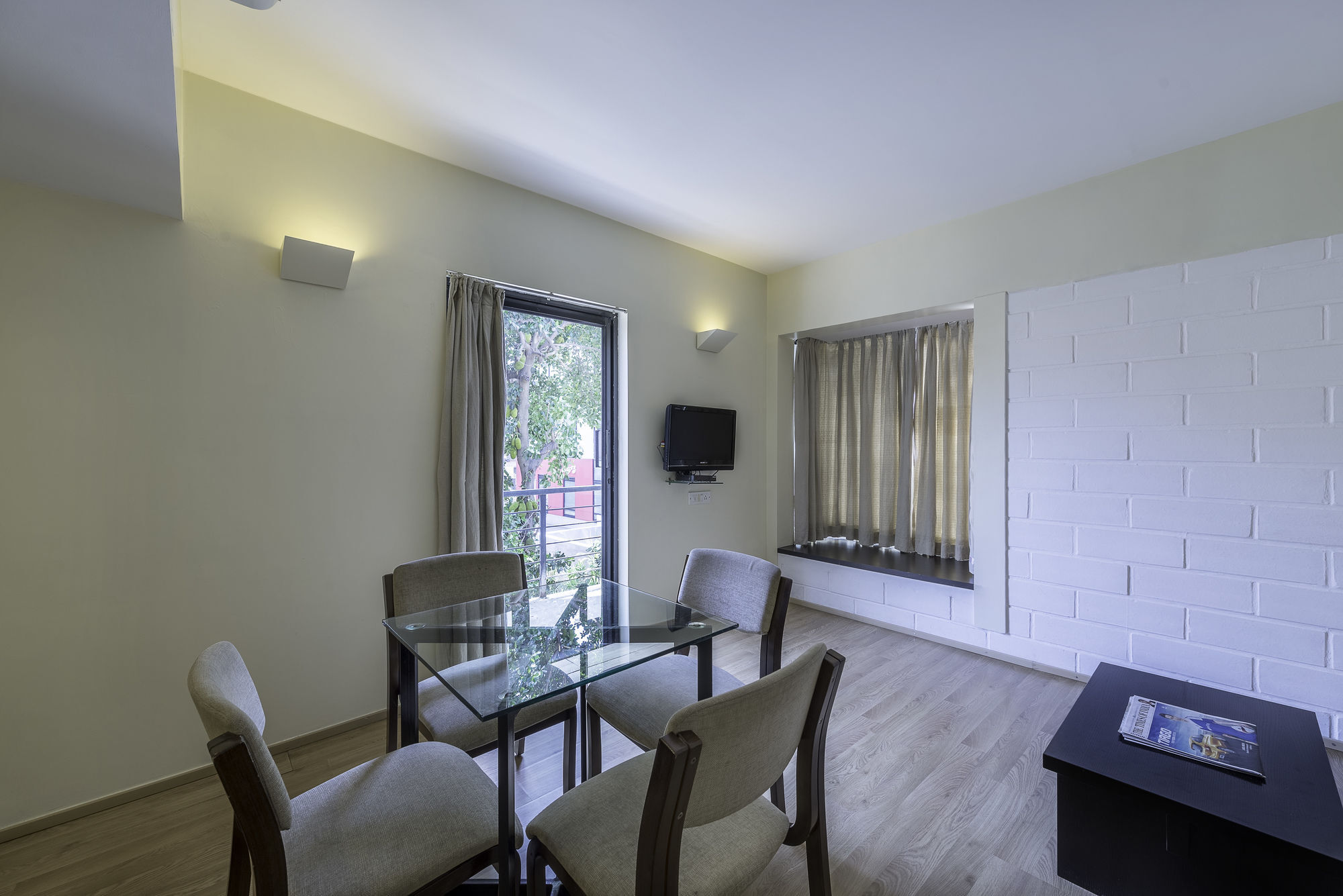 Treebo Trend Spektrum Suites 迈索尔 外观 照片
