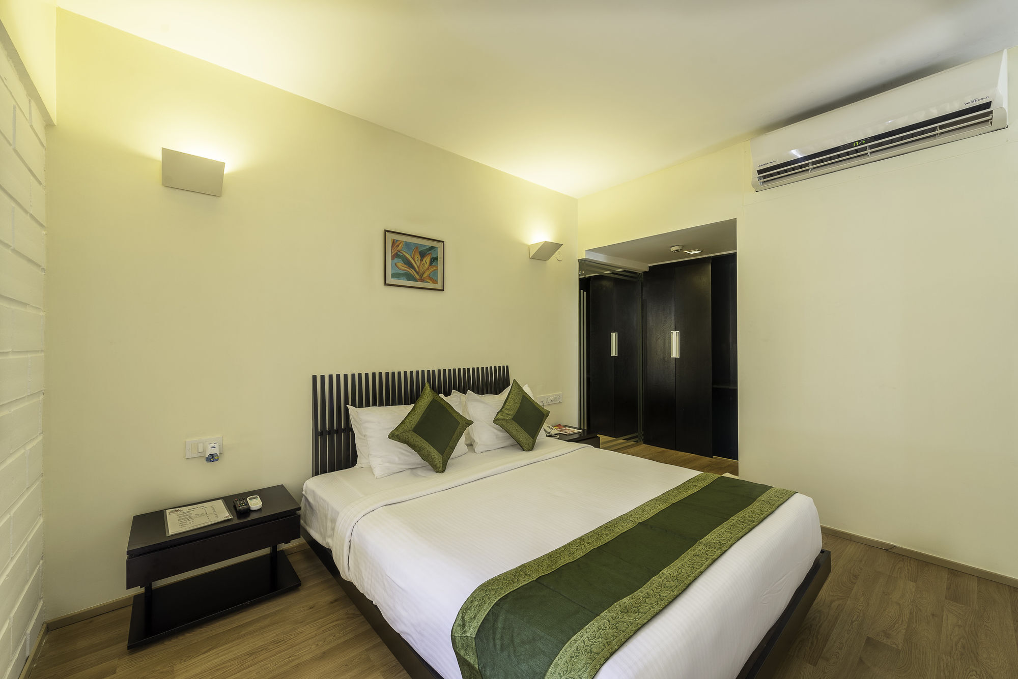 Treebo Trend Spektrum Suites 迈索尔 外观 照片