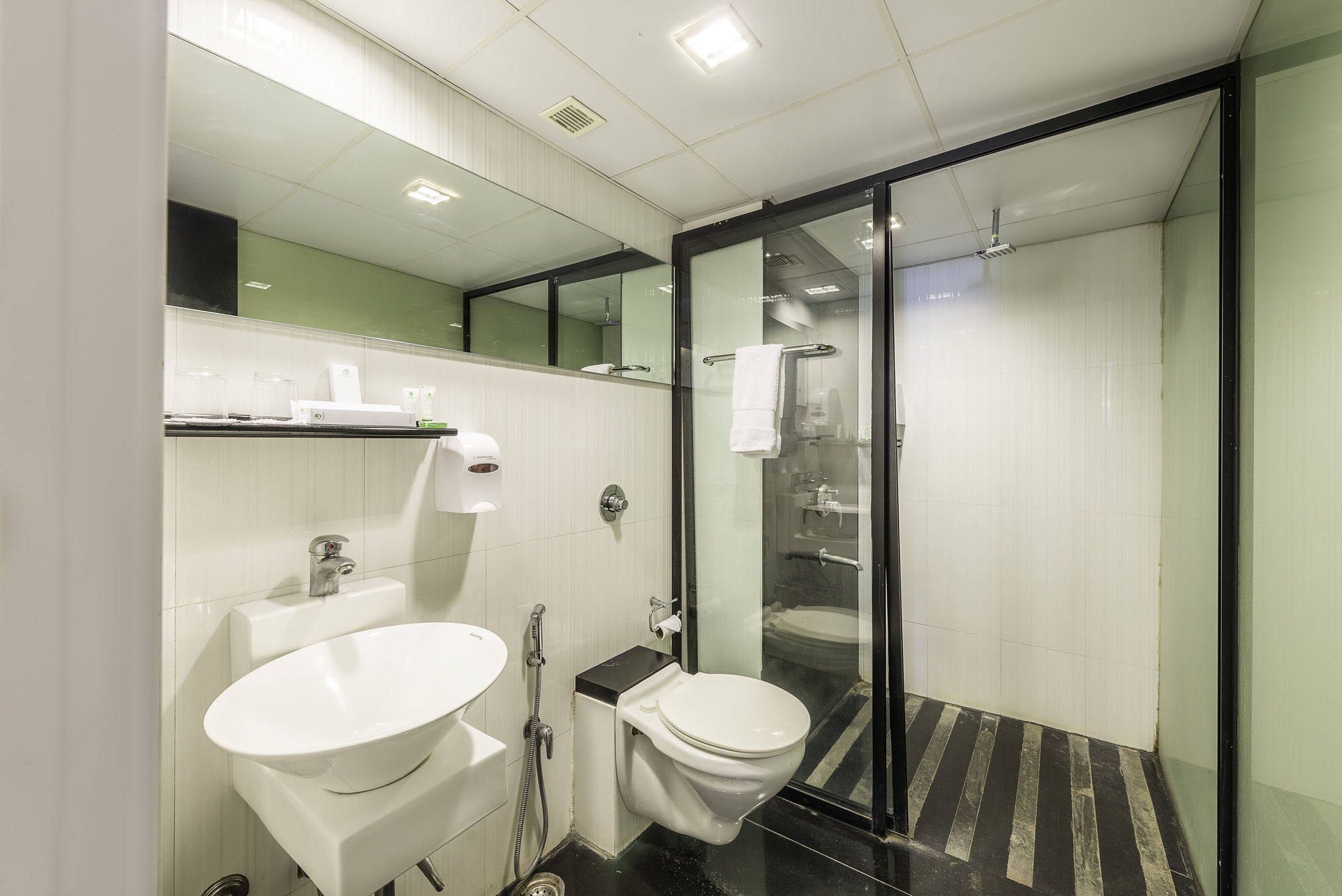 Treebo Trend Spektrum Suites 迈索尔 外观 照片