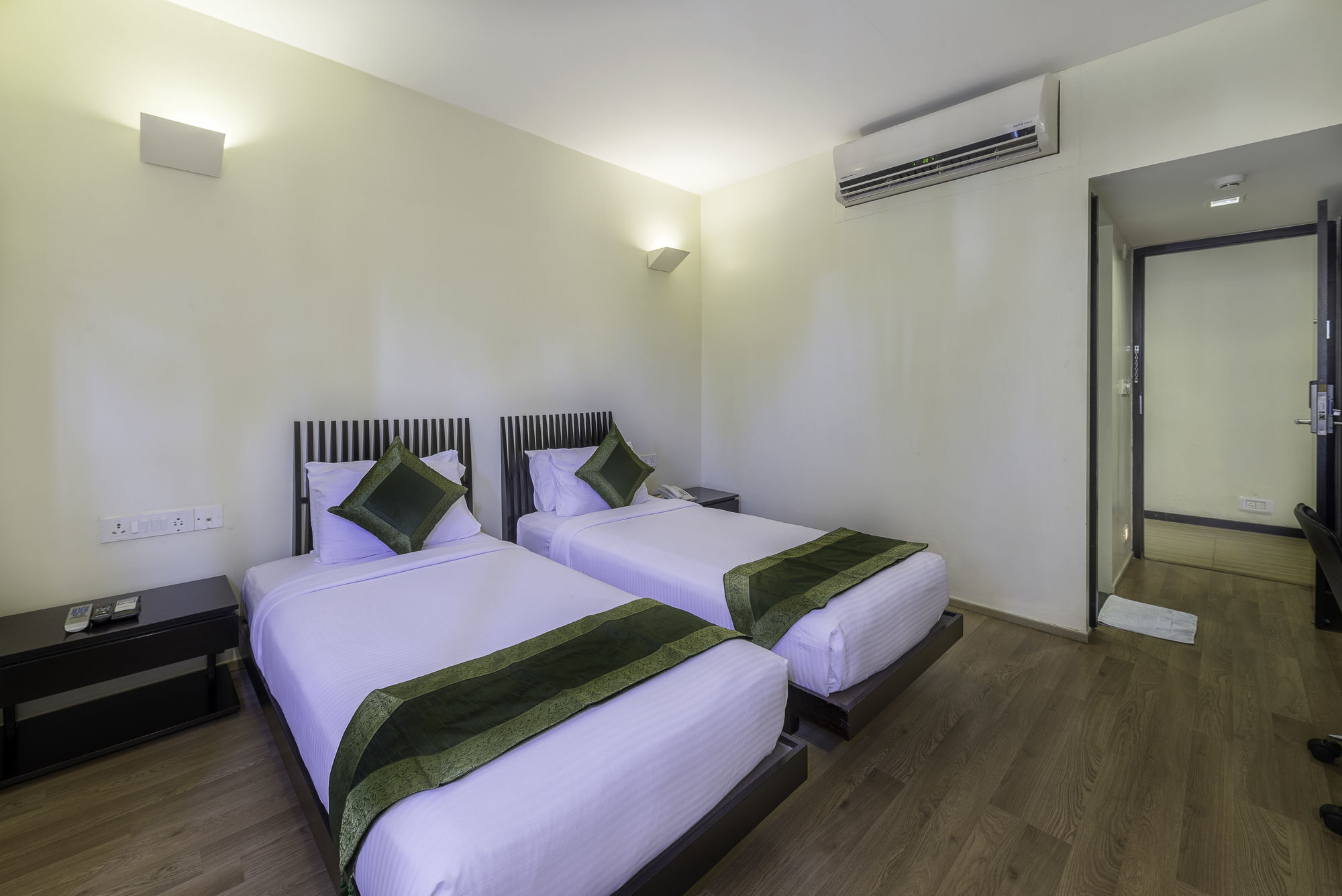 Treebo Trend Spektrum Suites 迈索尔 外观 照片